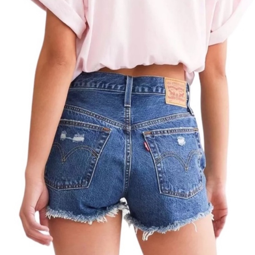 Levi’s High Rise Cut-off Denim Shorts NWT - Picture 11 of 11